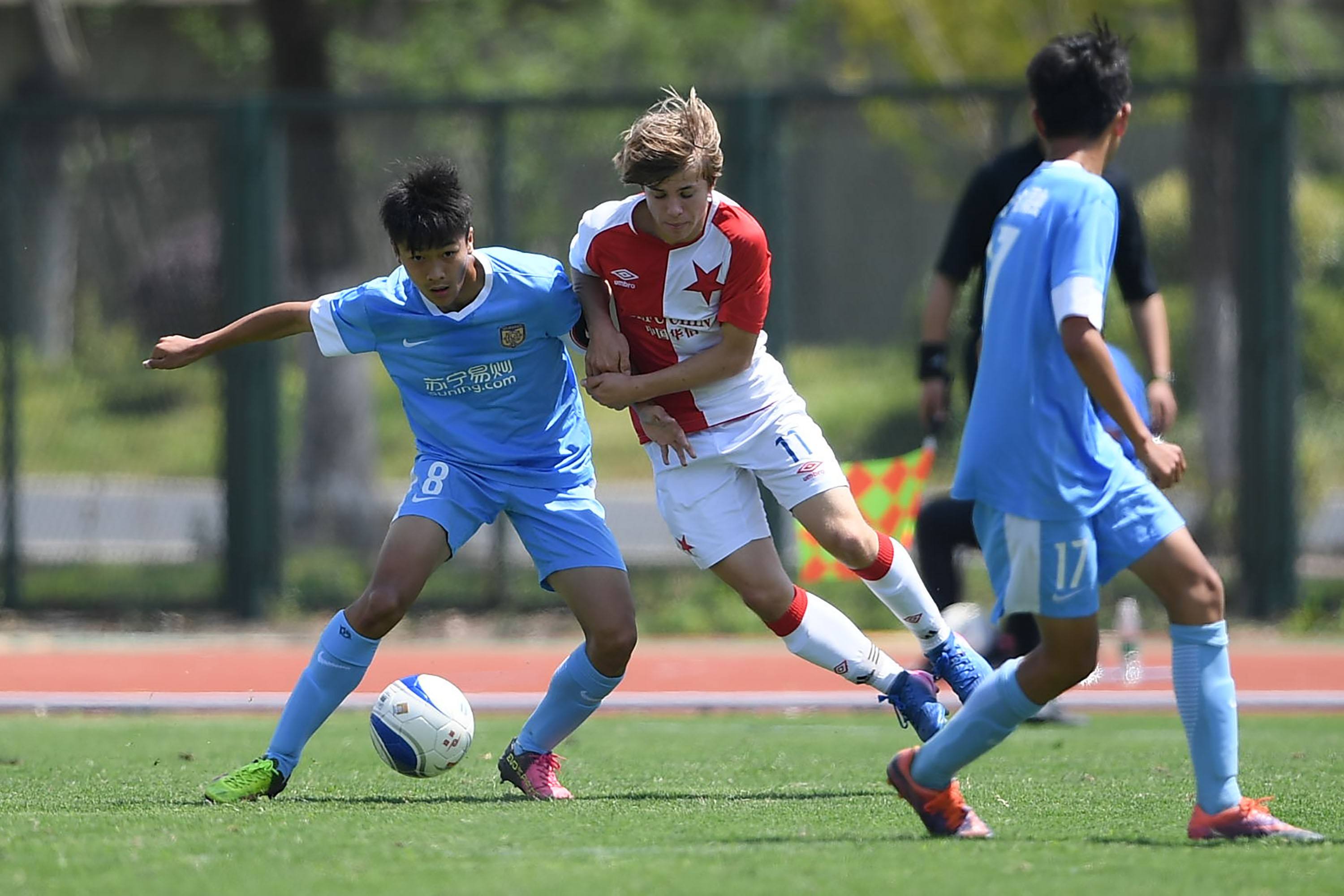 表现和无私 表现和无私